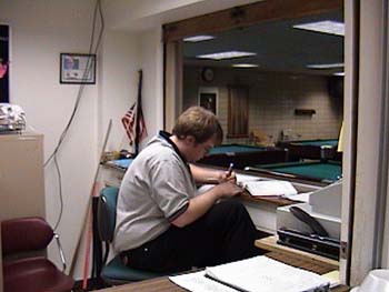 friendly_bowling_attendant